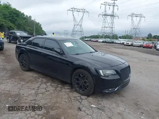 2016 Chrysler 300 S with VIN 2C3CCAGG1GH191726, listed as a IAAI auction lot 42699419 with 113,397 mi miles and . Bid and sale history available at DreamBid. Image 1.