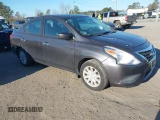 2015 Nissan Versa S Plus with VIN 3N1CN7AP0FL828518, listed as a IAAI auction lot 41713921 with 117,419 mi miles. Bid and sale history available at carsss.com. Image 1.