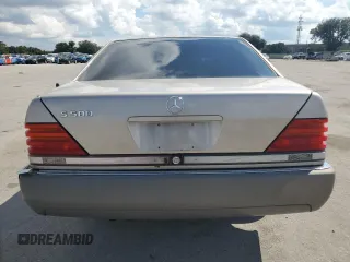 1994 Mercedes-Benz S with VIN WDBGA51E3RA159510, listed as a Copart auction lot 74456224 with 153,877 mi miles and Clean Title. Bid and sale history available at DreamBid. Image 6.
