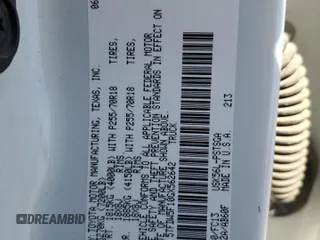 2016 Toyota Tundra SR5 z VIN 5TFDW5F10GX562642, wystawiony jako Copart lot #53810075 z przebiegiem 135 792 mil mil oraz Szkoda całkowita • Salvage title. Historia ofert i sprzedaży dostępna na DreamBid. Obrazek 12.