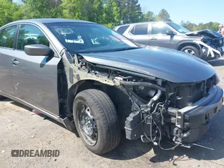 2018 Nissan Altima SV with VIN 1N4AL3AP2JC479598, listed as a IAAI auction lot 41992023 with 151,097 mi miles and . Bid and sale history available at carsss.com. Image 6.