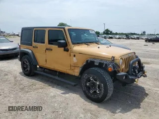 2013 Jeep Wrangler Unlimited Sport z VIN 1C4BJWDG7DL650142, wystawiony jako Copart lot #56846935 z przebiegiem 69 371 mil mil oraz Szkoda całkowita • Salvage title. Historia ofert i sprzedaży dostępna na DreamBid. Obrazek 4.