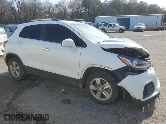 2020 Chevrolet Trax LT z VIN 3GNCJLSB5LL232960, wystawiony jako Copart lot #42209765 z przebiegiem Nie podano mil oraz Szkody całkowita. Historia ofert i sprzedaży dostępna na DreamBid. Obrazek 4.