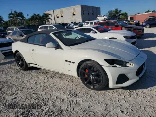 2019 Maserati GranTurismo Convertible Sport with VIN ZAM45VMA0K0344137, listed as a Copart auction lot 82252064 with 29,748 mi miles and Salvage Title. Bid and sale history available at carsss.com. Image 4.