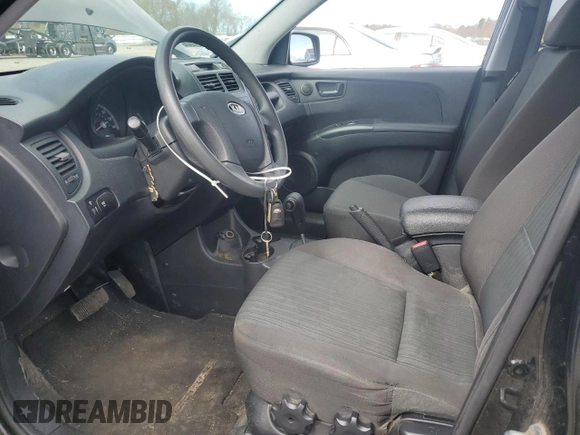 2010 Kia Sportage LX z VIN KNDKG3A45A7691722, wystawiony jako Copart lot #54385015 z przebiegiem 70 884 mil mil oraz Czysty tytuł • Clean title. Historia ofert i sprzedaży dostępna na DreamBid. Obrazek 7.