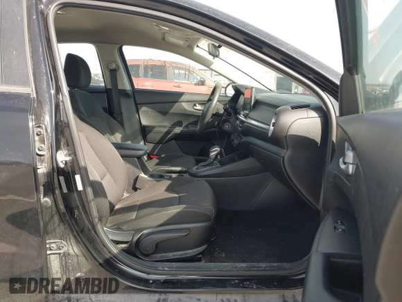 2019 Kia Forte LXS with VIN 3KPF24ADXKE036625, listed as a IAAI auction lot 41779521 with 135,076 mi miles and . Bid and sale history available at DreamBid. Image 5.