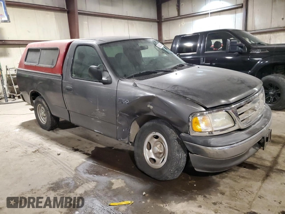 2003 Ford F-150 XL с VIN 2FTRF17223CA11632, выставлен на аукционе Copart как лот 84351334 с пробегом 110 200 миль миль и Списание • Salvage title. История ставок и продаж доступна на DreamBid. Изображение 4.