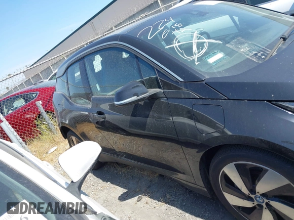 2019 BMW i3 z VIN WBY8P4C58K7D43809, wystawiony jako IAAI lot #42188630 z przebiegiem 52 745 mil mil oraz . Historia ofert i sprzedaży dostępna na DreamBid. Obrazek 13.