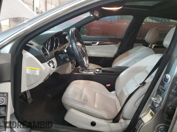 2013 Mercedes-Benz C 250 Sport with VIN WDDGF4HBXDA853389, listed as a Copart auction lot 44397534 with 102,521 mi miles and Clean title. Bid and sale history available at DreamBid. Image 7.