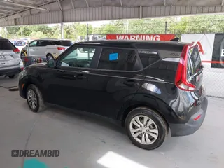 2020 Kia Soul S with VIN KNDJ23AU5L7119840, listed as a IAAI auction lot 42139898 with 63,549 mi miles and . Bid and sale history available at DreamBid. Image 14.