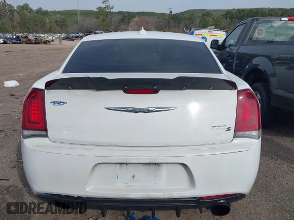 2018 Chrysler 300 S with VIN 2C3CCABG1JH191675, listed as a IAAI auction lot 41727674 with 177,197 mi miles and . Bid and sale history available at DreamBid. Image 16.
