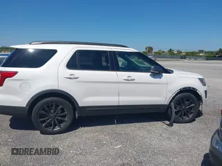 2017 Ford Explorer XLT with VIN 1FM5K7DH7HGE08535, listed as a IAAI auction lot 40965886 with 39,796 mi miles and . Bid and sale history available at DreamBid. Image 13.