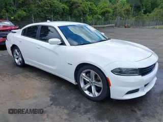 2017 Dodge Charger R/T z VIN 2C3CDXCT7HH561632, wystawiony jako IAAI lot #42230931 z przebiegiem 165 954 mil mil oraz . Historia ofert i sprzedaży dostępna na DreamBid. Obrazek 1.