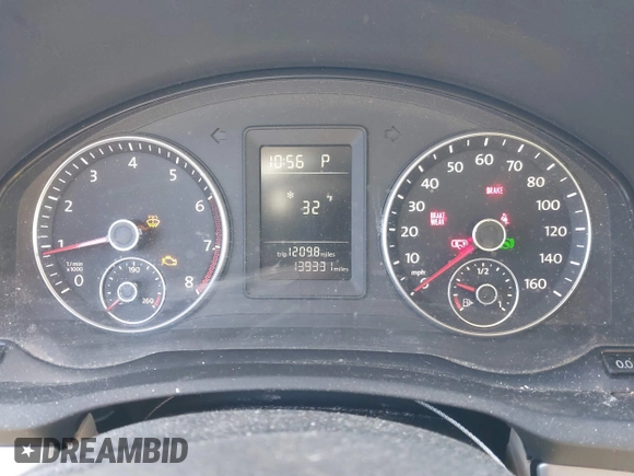 2010 Volkswagen Jetta SE with VIN 3VWRZ7AJ5AM142045, listed as a IAAI auction lot 41624932 with 139,331 mi miles and . Bid and sale history available at DreamBid. Image 7.