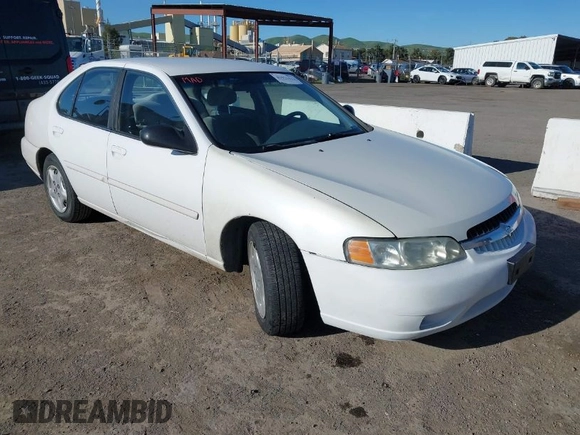 2001 Nissan Altima GXE with VIN 1N4DL01D51C224641, listed as a IAAI auction lot 41921413 with 169,616 mi miles. Bid and sale history available at carsss.com. Image 1.