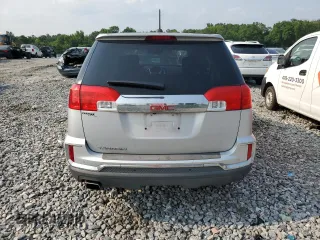 2017 GMC Terrain SLE z VIN 2GKALNEK3H6204575, wystawiony jako Copart lot #58817035 z przebiegiem 81 110 mil mil oraz Czysty tytuł • Clean title. Historia ofert i sprzedaży dostępna na DreamBid. Obrazek 6.