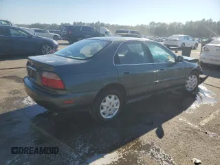 1997 Honda Accord LX with VIN JHMCD5632VC019055, listed as a Copart auction lot 49426185 with 266,837 mi miles and Salvage Title. Bid and sale history available at carsss.com. Image 3.