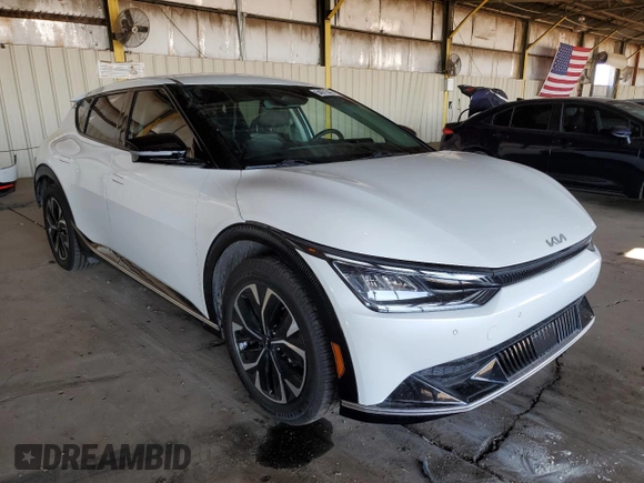 2022 Kia EV6 Wind z VIN KNDC34LA2N5059822, wystawiony jako Copart lot #54371445 z przebiegiem 78 895 mil mil oraz Szkoda całkowita • Salvage title. Historia ofert i sprzedaży dostępna na DreamBid. Obrazek 4.