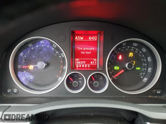 2009 Volkswagen GTI z VIN WVWHV71K99W140037, wystawiony jako Copart lot #44815565 z przebiegiem 106 377 mil mil oraz Szkoda całkowita • Salvage title. Historia ofert i sprzedaży dostępna na DreamBid. Obrazek 9.