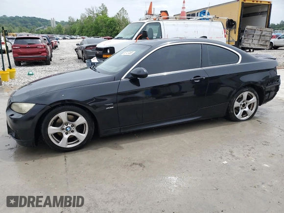 2009 BMW 3 Series 328i xDrive z VIN WBAWC33509P470248, wystawiony jako Copart lot #56747465 z przebiegiem 130 161 mil mil oraz Szkoda całkowita • Salvage title. Historia ofert i sprzedaży dostępna na DreamBid. Obrazek 1.