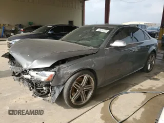 2014 Audi S4 Premium Plus z VIN WAUBGAFL2EA030384, wystawiony jako Copart lot #50969955 z przebiegiem 110 176 mil mil oraz Tytuł czysty. Historia ofert i sprzedaży dostępna na DreamBid. Obrazek 1.