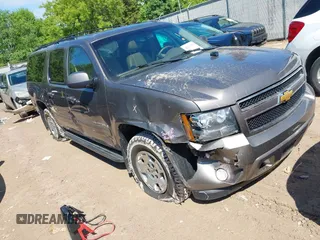 2012 Chevrolet Suburban LT z VIN 1GNSKJE78CR183783, wystawiony jako IAAI lot #42347533 z przebiegiem 156 223 mil mil oraz . Historia ofert i sprzedaży dostępna na DreamBid. Obrazek 1.