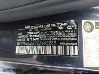 2012 Mercedes-Benz E-Class E 350 Luxury with VIN WDDHF5KB7CA600239, listed as a IAAI auction lot 41915206 with 94,970 mi miles. Bid and sale history available at carsss.com. Image 9.