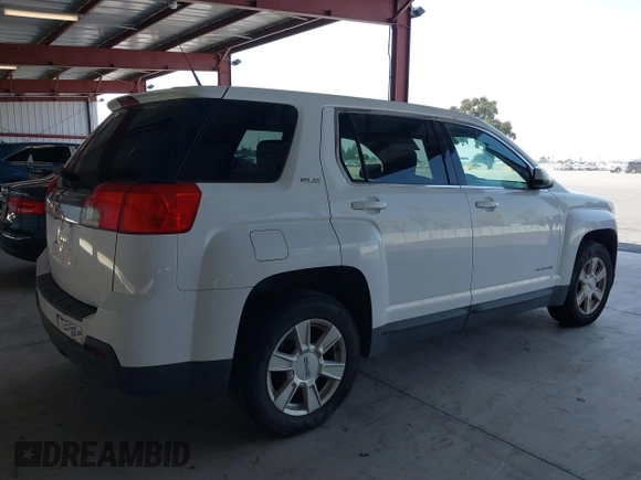 2010 GMC Terrain SLE-1 with VIN 2CTALBEW1A6327055, listed as a IAAI auction lot 39917704 with 152,645 mi miles. Bid and sale history available at carsss.com. Image 4.