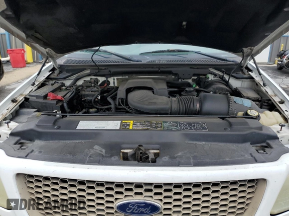 2003 Ford F-150 XL with VIN 1FTRX18L33NA43522, listed as a Copart auction lot 61197615 with 101,061 mi miles and Salvage title. Bid and sale history available at DreamBid. Image 11.