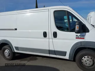 2016 Ram ProMaster Cargo z VIN 3C6TRVAG5GE134667, wystawiony jako IAAI lot #41411317 z przebiegiem 109 352 mil mil oraz . Historia ofert i sprzedaży dostępna na DreamBid. Obrazek 13.