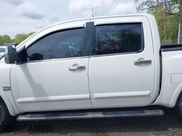 2004 Nissan Titan LE with VIN 1N6AA07B34N515783, listed as a IAAI auction lot 42109749 with 228,326 mi miles and . Bid and sale history available at carsss.com. Image 14.
