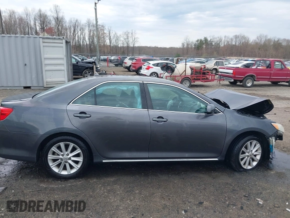 2013 Toyota Camry L with VIN 4T1BF1FK4DU292073, listed as a IAAI auction lot 41891808 with 140,658 mi miles. Bid and sale history available at carsss.com. Image 14.