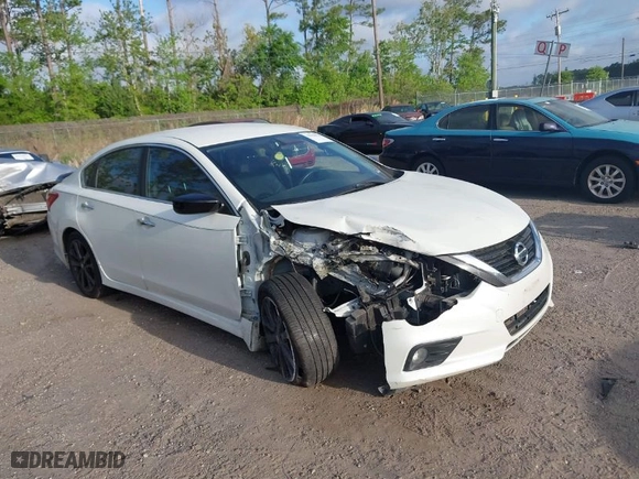 2017 Nissan Altima 2.5 SR with VIN 1N4AL3AP4HC231332, listed as a IAAI auction lot 41966946 with 151,015 mi miles. Bid and sale history available at carsss.com. Image 1.