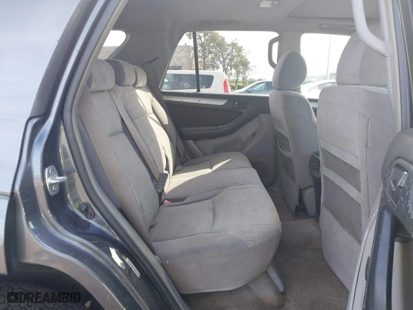 2005 Toyota 4Runner SR5 with VIN JTEZU14R958028894, listed as a IAAI auction lot 41680999 with 215,110 mi miles. Bid and sale history available at carsss.com. Image 8.