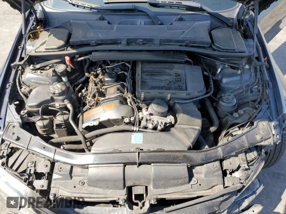 2008 BMW 3 Series 335i z VIN WBAWL73548PX54570, wystawiony jako Copart lot #54993625 z przebiegiem 159 225 mil mil oraz Szkoda całkowita • Salvage title. Historia ofert i sprzedaży dostępna na DreamBid. Obrazek 11.