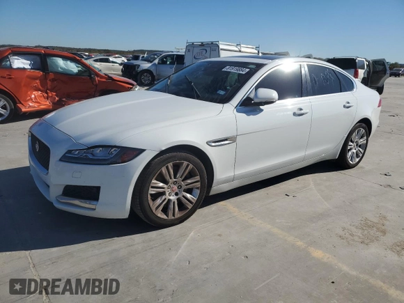 2016 Jaguar XF 35t Premium with VIN SAJBJ4BV4GCY21571, listed as a Copart auction lot 81919884 with 161,299 mi miles and Clean Title. Bid and sale history available at carsss.com. Image 1.