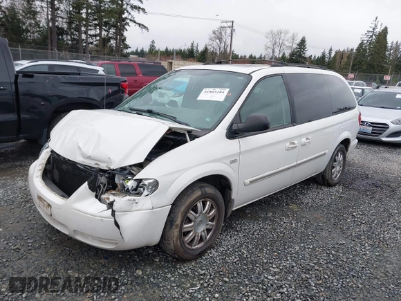 2005 Chrysler Town & Country Touring with VIN 2C4GP54L25R395372, listed as a IAAI auction lot 41805284 with 143,431 mi miles. Bid and sale history available at carsss.com. Image 17.