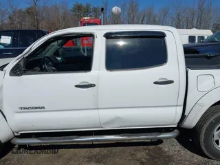 2008 Toyota Tacoma PreRunner with VIN 5TEJU62N38Z560157, listed as a IAAI auction lot 41608600 with 216,045 mi miles. Bid and sale history available at carsss.com. Image 15.