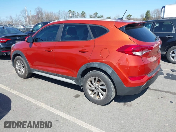 2017 Hyundai Tucson SE z VIN KM8J33A48HU396127, wystawiony jako IAAI lot #41785992 z przebiegiem 86 667 mil mil oraz . Historia ofert i sprzedaży dostępna na DreamBid. Obrazek 3.