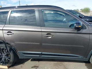 2018 Mitsubishi Outlander SE with VIN JA4AD3A38JZ030633, listed as a IAAI auction lot 41787274 with 70,696 mi miles and . Bid and sale history available at DreamBid. Image 13.
