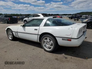 1990 Chevrolet Corvette z VIN 1G1YY2382L5115420, wystawiony jako Copart lot #57966615 z przebiegiem Nie podano mil oraz Tytuł czysty. Historia ofert i sprzedaży dostępna na DreamBid. Obrazek 2.
