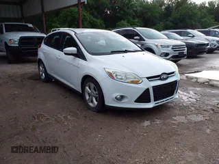 2012 Ford Focus SE with VIN 1FAHP3K25CL256724, listed as a IAAI auction lot 42112575 with 161,341 mi miles and . Bid and sale history available at carsss.com. Image 1.