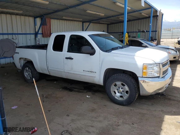 2013 Chevrolet Silverado 1500 LT with VIN 1GCRKSE75DZ364662, listed as a Copart auction lot 52340735 with 146,731 mi miles and Clean Title. Bid and sale history available at carsss.com. Image 4.