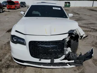 2015 Chrysler 300 S with VIN 2C3CCAGG0FH787263, listed as a Copart auction lot 50576985 with 238,599 mi miles and Salvage title. Bid and sale history available at DreamBid. Image 5.