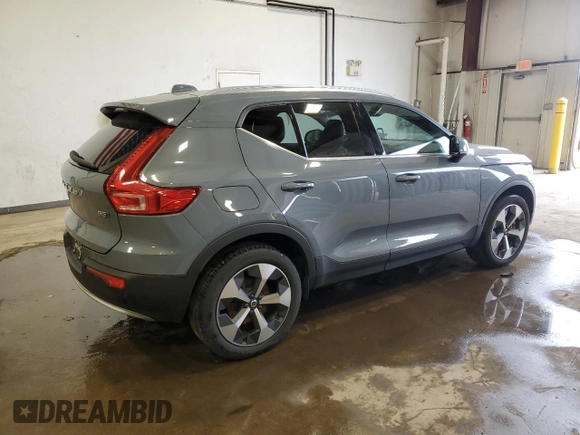 2023 Volvo XC40 Plus Bright Theme с VIN YV4L12UN4P2963605, выставлен на аукционе Copart как лот 51118725 с пробегом 4 406 миль миль и Чистый • Clean title. История ставок и продаж доступна на DreamBid. Изображение 3.