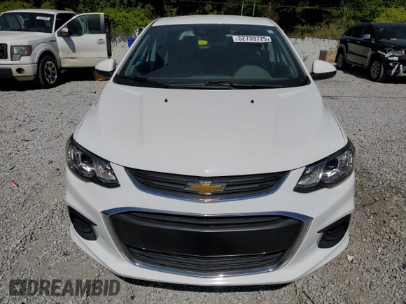 2020 Chevrolet Sonic LT z VIN 1G1JG6SB1L4123278, wystawiony jako Copart lot #52739725 z przebiegiem 58 567 mil mil oraz Szkody całkowita. Historia ofert i sprzedaży dostępna na DreamBid. Obrazek 5.