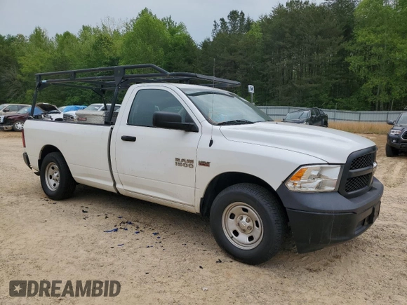 2018 Ram 1500 Tradesman z VIN 3C6JR6DT9JG291605, wystawiony jako Copart lot #51995945 z przebiegiem 83 946 mil mil oraz Szkoda całkowita • Salvage title. Historia ofert i sprzedaży dostępna na DreamBid. Obrazek 4.