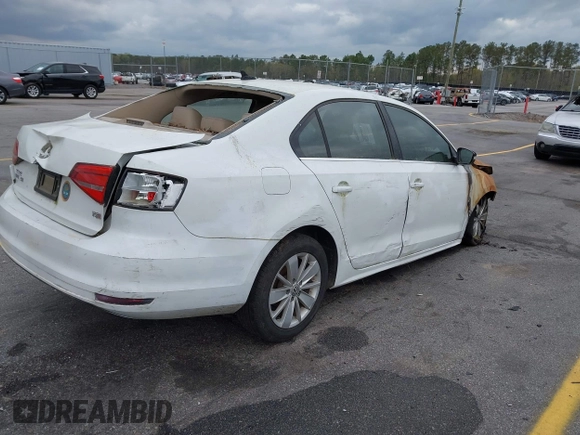 2015 Volkswagen Jetta Sedan 1.8T SE w/Connectivity with VIN 3VWD07AJ8FM261767, listed as a IAAI auction lot 41840088 with 23,289 mi miles. Bid and sale history available at carsss.com. Image 4.