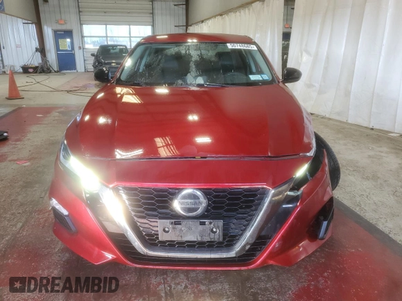 2019 Nissan Altima 2.5 SR with VIN 1N4BL4CV1KC170194, listed as a Copart auction lot 50748685 with 47,727 mi miles and Salvage Title. Bid and sale history available at carsss.com. Image 5.