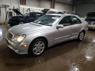 2005 Mercedes-Benz C 320 with VIN WDBRF84J45F591847, listed as a Copart auction lot 47051965 with 169,885 mi miles and Salvage title. Bid and sale history available at DreamBid. Image 1.